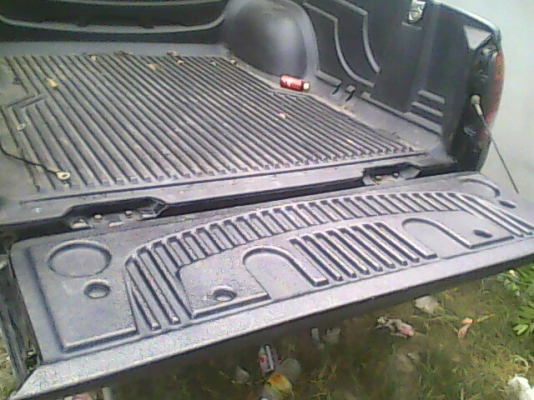 กะบะยกลงไทตัน