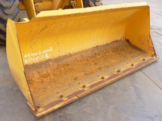 ขายรถตัก KOMATSU  WA100-1 สภาพสวยมากๆ เหมือนได้ใหม่ นำเข้าจากนอก 100\% ไม่มีการใช้งานในไทยแน่นอนค่ะ สนใจติดต่อเจี๊ยบได้เลยค่ะโทร 087-33102548ค่ะ