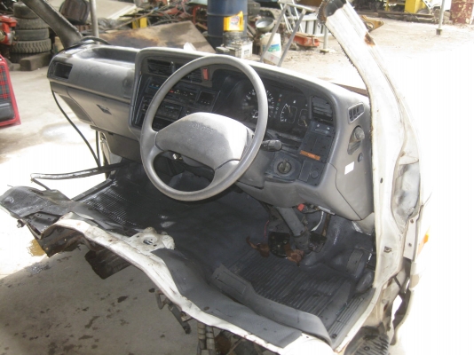 แผงหน้าตัดTOYOTA HIAEC(หัวจรวจ)