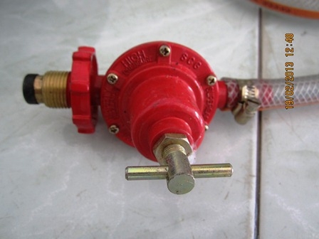 หัวแก๊ส พร้อมวาวล์ ราคาถูก มี4ชุด หัวแก๊ส พร้อมวาวล์ ราคาถูก มี4ชุด