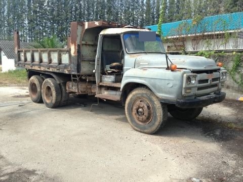 ขาย 10 ล้อดั๊ม ISUZU หัวหาว เครื่อง 6BB1 เพลาเดียว พร้อมใช้ สนใจโทร 0819701072