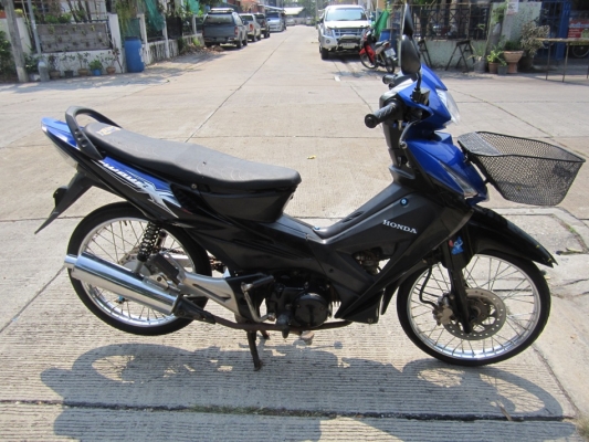 ขายด่วนwave x100ปี52ปลายปีเครื่องดีเดิมๆทะเบียนพร้อมโอน