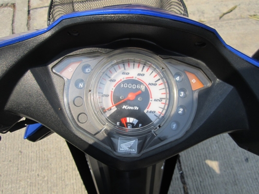 ขายด่วนwave x100ปี52ปลายปีเครื่องดีเดิมๆทะเบียนพร้อมโอน