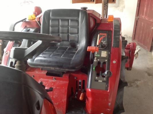 ขายรถไถแบบนั่งขับเก่าญี่ปุ่น 2 เพลา 4 WDยี่ห้อ มิตซูบิชิรุ่น MTX 225 ขนาด 23แรงม้าเป็นรุ่นใหม่สภาพสวยพร้อมใช้งาน ขายรถไถแบบนั่งขับเก่าญี่ปุ่น 2 เพลา 4 WDยี่ห้อ มิตซูบิชิรุ่น MTX 225 ขนาด 23แรงม้าเป็นรุ่นใหม่สภาพสวยพร้อมใช้งาน