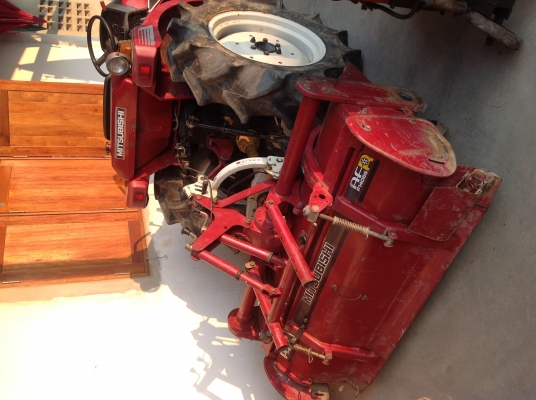 ขายรถไถแบบนั่งขับเก่าญี่ปุ่น 2 เพลา 4 WDยี่ห้อ มิตซูบิชิรุ่น MTX 225 ขนาด 23แรงม้าเป็นรุ่นใหม่สภาพสวยพร้อมใช้งาน ขายรถไถแบบนั่งขับเก่าญี่ปุ่น 2 เพลา 4 WDยี่ห้อ มิตซูบิชิรุ่น MTX 225 ขนาด 23แรงม้าเป็นรุ่นใหม่สภาพสวยพร้อมใช้งาน