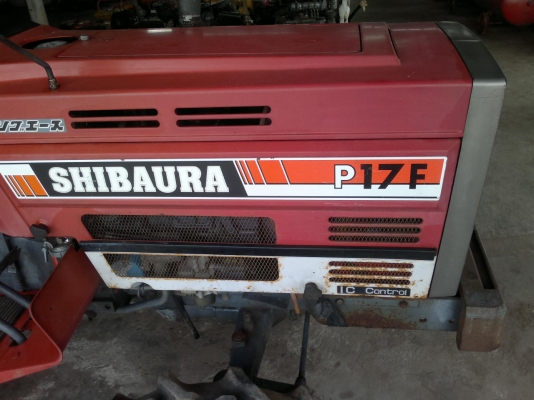 ขายรถไถแบบนั่งขับเก่าญี่ปุ่น 2เพลา 4WDยี่ห้อ shibaura รุ่นP17F สเปเชี่ยว  ขนาด 17แรงม้าสภาพสวยพร้อมใช้งาน