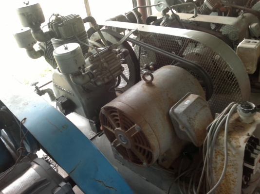 ขายเครื่องปั้มลมเก่าญี่ปุ่นยี่ห้อ iwataหรือnakamura ขนาด15 แรงสภาพสวยไฟ 380 V ขายเครื่องปั้มลมเก่าญี่ปุ่นยี่ห้อ iwataหรือnakamura ขนาด15 แรงสภาพสวยไฟ 380 V