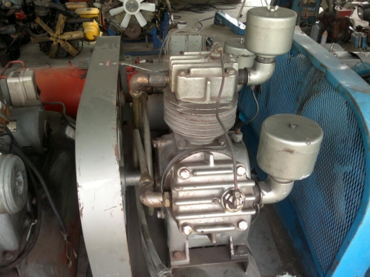 ขายเครื่องปั้มลมเก่าญี่ปุ่นยี่ห้อ iwataหรือnakamura ขนาด15 แรงสภาพสวยไฟ 380 V ขายเครื่องปั้มลมเก่าญี่ปุ่นยี่ห้อ iwataหรือnakamura ขนาด15 แรงสภาพสวยไฟ 380 V