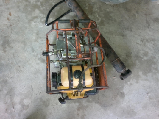 ขายเครื่องพร้อมปั้มไฮโดรลิค1 ชุด พร้อมใช้งาน