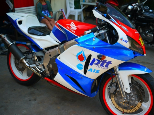 รับสั่งประกอบnc30,cbr400พร้อมทะเบียนเลือกสีเลือกลายได้95000ติดต่อ0803355484