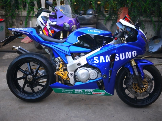 รับสั่งประกอบnc30,cbr400พร้อมทะเบียนเลือกสีเลือกลายได้95000ติดต่อ0803355484