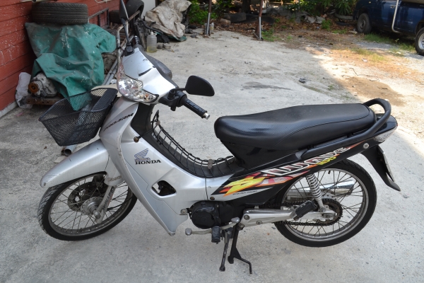 Wave100 ปี2004  มือเดียว ติดต่อที่ O81-7O2326O