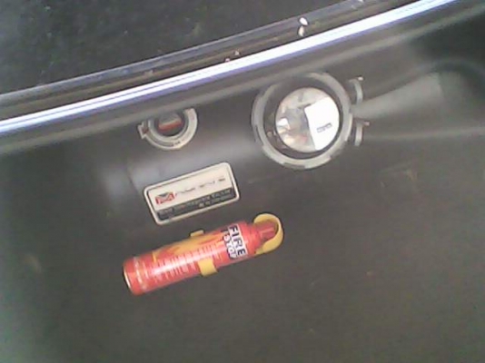 ขายford mondeoวางเครื่องtoyota4e-fe1600ติดgas lpgถ้งใหม่ปลอดภัย 66000บ.