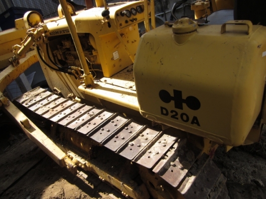 ขาย-รถแทรกเตอร์ (Tractor) KOMATSU D2-3 ของเก่าญี่ปุ่นแท้ สภาพดี เหมือนใหม่ทีเดียว ขาย-รถแทรกเตอร์ (Tractor) KOMATSU D2-3 ของเก่าญี่ปุ่นแท้ สภาพดี เหมือนใหม่ทีเดียว