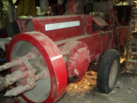 ขายเครื่องอัดฟาง