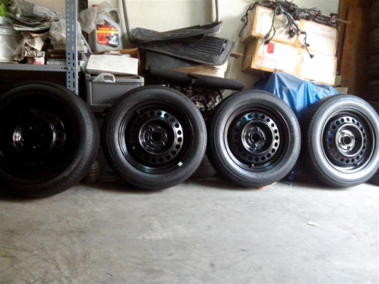 ขายล้อกะทะขอบ 15 พร้อมยาง 2500 บาท