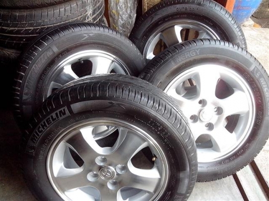 ล้อแม๊กซ์vios ขอบ 14 ปัดเงามาใหม่เอี่ยม พร้อมยาง