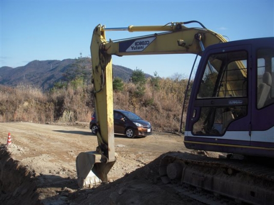 SK120-1-09992KOBELCOตอนนี้รถจอดอยู่ที่(CSนวนคร)ครับ