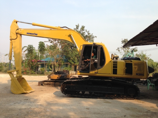 ขายแมคโฮ PC200-6