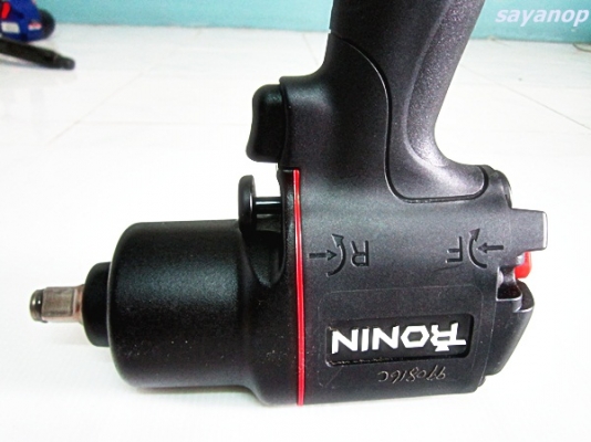 ---ขายบล็อกลมคุณภาพดีระดับ Professional ยี่ห้อ RONIN รุ่น 30350100 ขนาด 1/2 นิ้ว