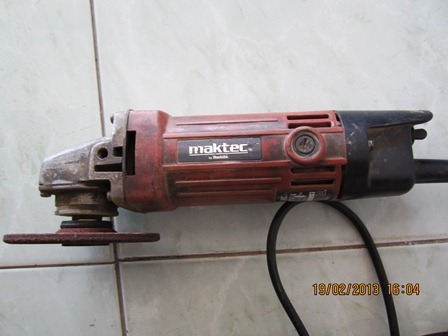 เครื่องเจียรไฟฟ้าMaktec MT954 สภาพดี พร้อมใช้งานครับ