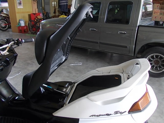 yamaha majesty 250cc (ปี2000) (ตัวมีดิสหลัง) อินวอยส์ออกชื่อผู้ซื้อ yamaha majesty 250cc (ปี2000) (ตัวมีดิสหลัง) อินวอยส์ออกชื่อผู้ซื้อ