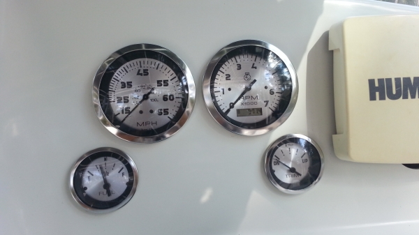 เรือตกปลา 24ฟุต  Sail Fish 234 Walkaround ปี2005