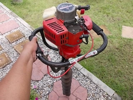 รหัส:12000721เครื่องเจาะดินเครื่องMitsubishi T170(3.0PS.)เหมาะใช้เจาะดินวางหลุมลึกยาว75cmwww.nihonmono.com