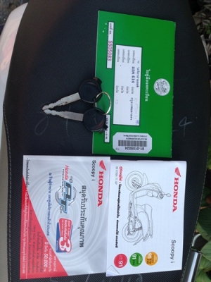 ขายhonda scoopy สีฟ้า-ขาวจดทะเบียนปี2555