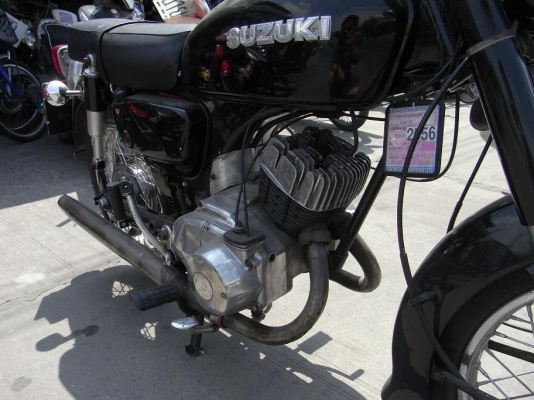 ขาย SUZUKI K-125 mark 2 ตัวสุดท้ายไม่มียางแก้มถัง สภาพดีทำสีแล้ว ทะเบียนพร้อมโอน