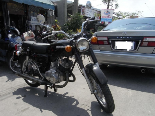 ขาย SUZUKI K-125 mark 2 ตัวสุดท้ายไม่มียางแก้มถัง สภาพดีทำสีแล้ว ทะเบียนพร้อมโอน