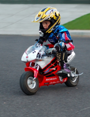 มอเตอร์ไซค์ Pocketbike มอเตอร์ไซค์จิ๋ว เด็ก,ผู้ใหญ่ขี่ได้