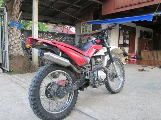 ขาย LIFAN รุ่น CROSS 200 มีทะเบียน สตาร์ท 2 ระบบปี54