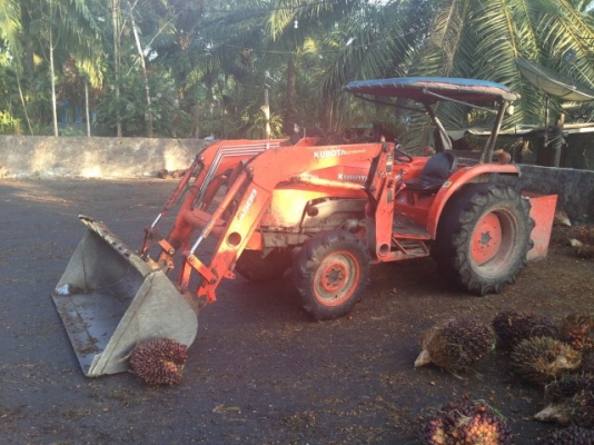 ฝากขายดาวน์ รถตักคูโบต้า L 47 สภาพพร้อมใช้งาน ติดต่อ 087-2976734