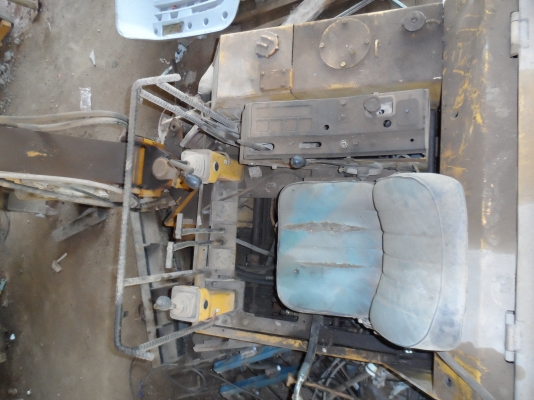 ขายซากkomatsu pc40-5