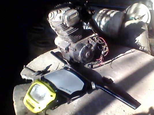 ขายด่วน!  เครื่องฮอนด้าวิง 125 cc.ชุดไฟครบเป็น cdi แล้วพร้อม    หน้ากาก+แฮนของใหม่