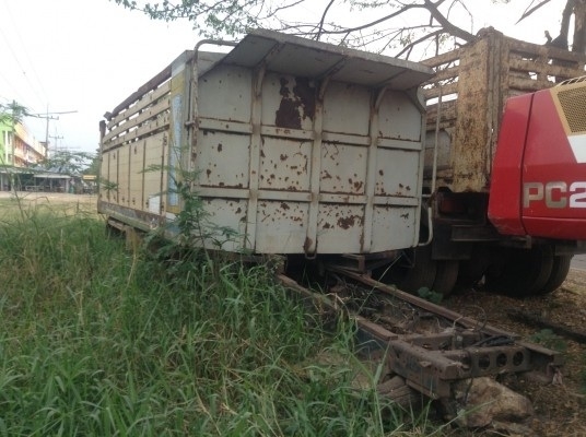 ขายแชซซีติดดั้มซุ่นชัยHino 1m พร้อมหัวเก๋งเดิมติดรถ