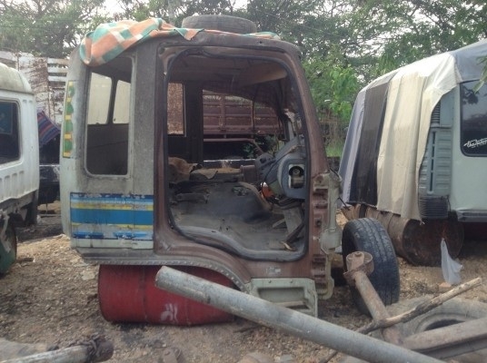 ขายแชซซีติดดั้มซุ่นชัยHino 1m พร้อมหัวเก๋งเดิมติดรถ