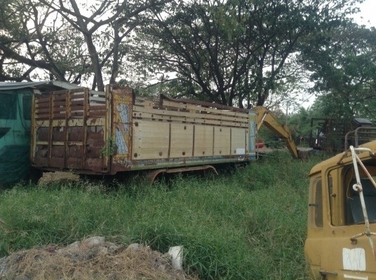 ขายแชซซีติดดั้มซุ่นชัยHino 1m พร้อมหัวเก๋งเดิมติดรถ