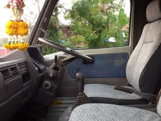 ขายหกล้อฮีโน่.FB.เครื่อง.120.หัวกับคัตชี ยาว 5 เมตร รถปี 38 รถห้างแท้ๆ