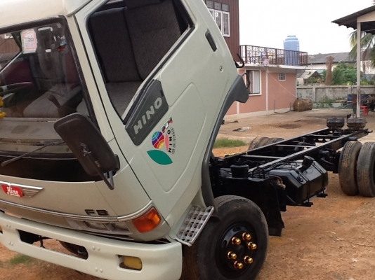 ขายหกล้อฮีโน่.FB.เครื่อง.120.หัวกับคัตชี ยาว 5 เมตร รถปี 38 รถห้างแท้ๆ