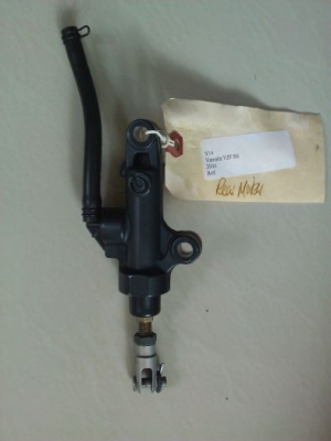 ปั๊มเบรคล่าง Brembo