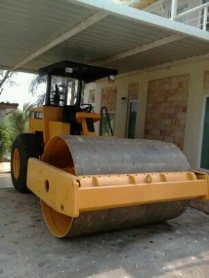 รถบดสั่นเสทือน CAT CS563Cขนาด10ตัน2เปลือก2เพลา