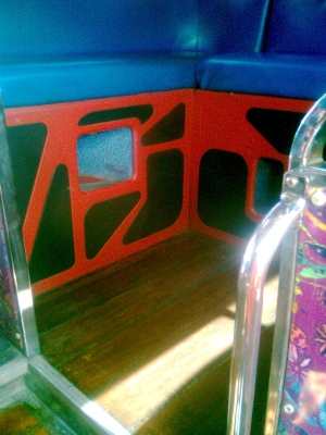 ขายรถบัส12เมตรทรง3เสาครัซซีBENZ เครื่องNISSAN PE6 TURBO พร้อมชุดแต่งและเครื่องเสียงอีกมากมาย ราคาคุยกันได้