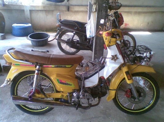 ขายด่วนๆ Honda ดรีม 12,000 บาท มีเอกสาร ถ่ายหน้า เล่มคับ เครื่องเวฟZ รถอยู่ อ.ห้วยผึ้ง จ.กาฬสินธุ์ สนใจโทร 082-7391165 เครื่องดี ไม่มีควัน คาบูแดช (ไม่ส่ง)