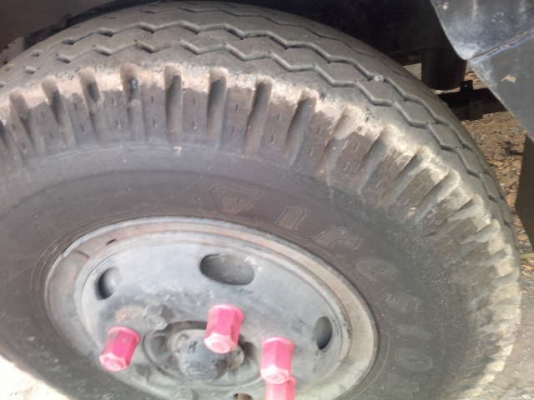 รถอิซูซุ 10 ล้อ รั่ว FVM 195 แรงม้า ปี 38  สนใจติดต่อ 081 - 6079515