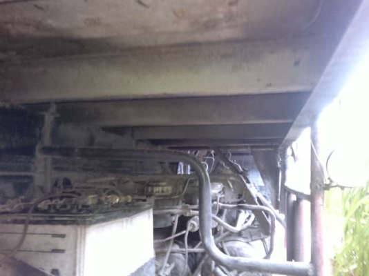 รถอิซูซุ 10 ล้อ รั่ว FVM 195 แรงม้า ปี 38  สนใจติดต่อ 081 - 6079515