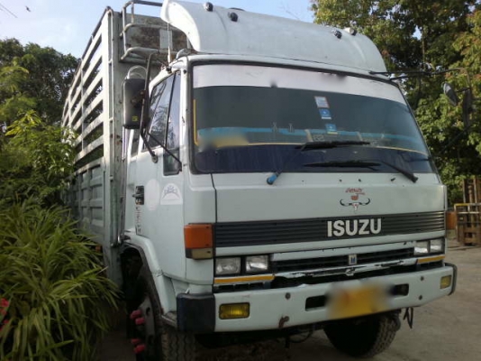 รถอิซูซุ 10 ล้อ รั่ว FVM 195 แรงม้า ปี 38  สนใจติดต่อ 081 - 6079515