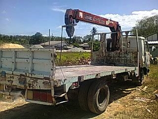 รถฮีโน่ 6 ล้อ พื้นเรียบ KM779 เปลื่ยนเครื่อง 180 แรงม้า ติดเครน 3 ตัน สนใจติดต่อ 081 - 6079515 รถฮีโน่ 6 ล้อ พื้นเรียบ KM779 เปลื่ยนเครื่อง 180 แรงม้า ติดเครน 3 ตัน สนใจติดต่อ 081 - 6079515