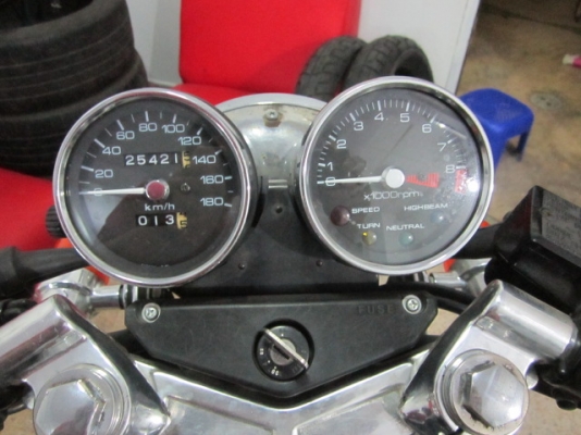 ขาย คลับแมน 400 อินวอย.สพม.เรียบร้อย เดิมๆสวยๆ (รับแลกเทริน์)เครื่องดีครับขับกับใด้เลย ไกล้หรือไกล รับประกันถึงจุดหมายชัวครับ